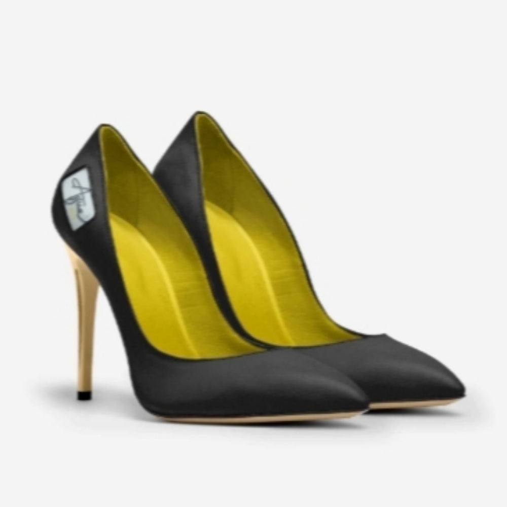 Benz Heels - Picture 2 of 4
